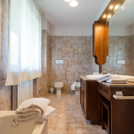 Locazione Turistica Papillon Villa